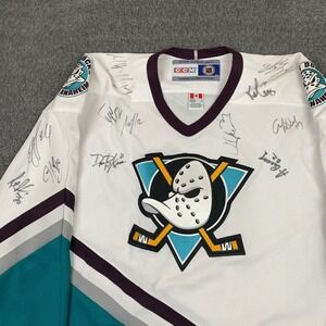 Vintage CCM Anaheim Ducks Jersey Mens Large White NHL Hockey Autographed 90s